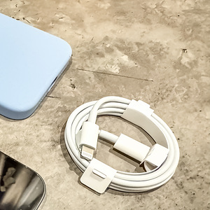 iPhone 13 Pro (Sierra Blue) (4 foto / 6)