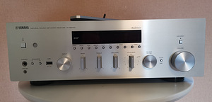 Yamaha R-N803D (2 foto / 3)