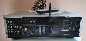 Yamaha R-N803D (3 foto / 3)