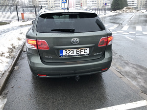 Toyota Avensis 1.8 T27, универсал. (7 фото из 13)