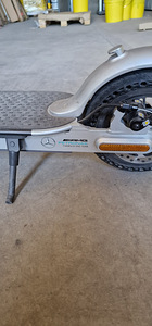 Xiaomi Mi Scooter Pro 2 Mersedes AMG Petronas Formula 1. (3 foto / 4)