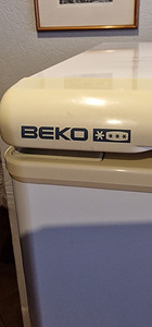 Beko холодильник (2 фото из 3)