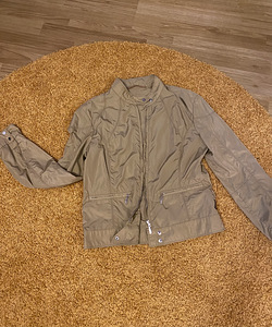 Тоненькая Куртка S/M (2 фото из 2)
