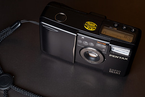 Väga heas korras Pentax Espio Mini ja 36 kaardiga värvifilm (4 foto / 9)