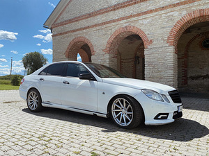 Mercedes benz w212 e200 (3 foto / 5)