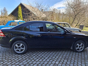 Ford Mondeo 2007 1,8 92KW (3 foto / 8)