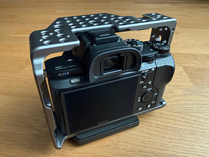 Sony a7S II + Tilta rig cage + Metabones adapter (3 foto / 8)