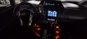 Toyota Prius Plus Alfa (11 foto / 15)