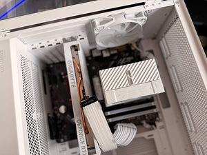 Võimas 8-Tuumaline Mänguriarvuti Ryzen 5700X3D (2 foto / 6)
