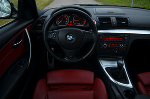 M/V: BMW 118 M-Paket 2.0 R4 105kW (11 foto / 15)