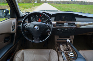M/V: BMW 525D 2.5 R6 130kw (10 foto / 15)