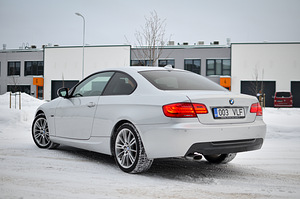 М: BMW 320 M-Package xDrive 2.0 R4 120 кВт (5 фото из 15)