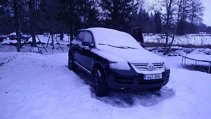 Vw touareg 2.5d 128kw autom 4000 (5 foto / 7)
