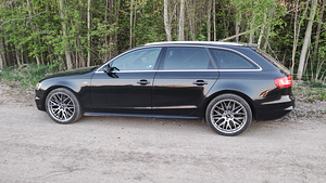 Audi A4 S-Line продам (2 фото из 15)