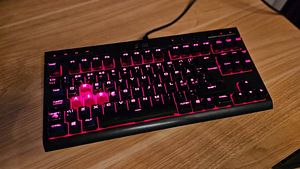 Corsair K63 mehaaniline klaviatuur red switch (1 foto / 4)