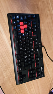 Corsair K63 mehaaniline klaviatuur red switch (4 foto / 4)