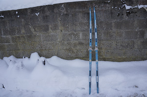 Suusvarustus: suusad, kepid, saapad (1 foto / 6)