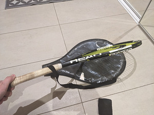 Продам теннисную ракетку Head Speed 26.