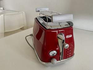 Тостер DeLonghi ICONA Capitals (2 фото из 2)