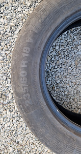 Шины Continental 235/60/R18 (1 фото из 2)