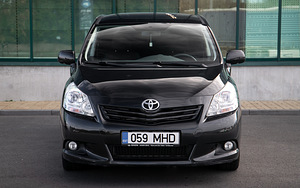 Toyota Verso 130kw (1 foto / 15)