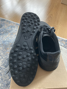 Adidas laste jalgpalli puutsad s 36,5 (4 foto / 4)
