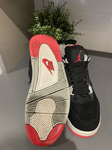 Jordan 4 Bred s.42 (4 foto / 4)