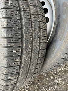 VW T5 205/65 R16 (3 foto / 6)