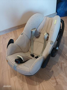 Детское автокресло Maxi-Cosi (1 фото из 5)