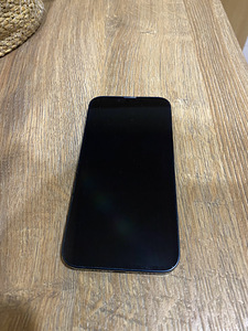 iPhone 13 128 ГБ (1 фото из 4)