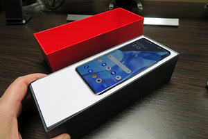 OnePlus 9 Pro 5G 8 + 128 gb (1 foto / 3)