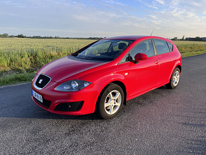 Seat Leon (6 фото из 6)