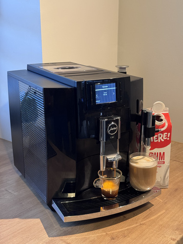 Täisautomaatne kohvimasin Jura E80