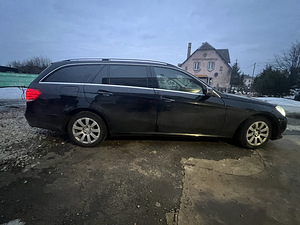 Мерседес w212 (2 фото из 6)