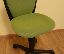 Новый стул для детей