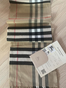Кашемировый шарф Burberry! (5 фото из 6)