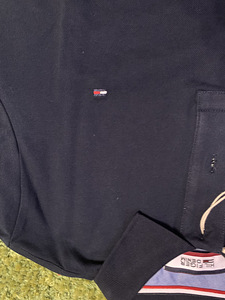 T-särk Tommy Hilfiger! (4 foto / 5)