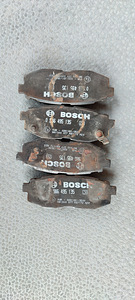 BOSCH тормозные колодки (3 фото из 4)