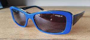 Vogue VO 2661S 18958F Top Blue päikeseprillid (1 foto / 8)