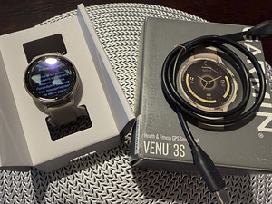 Garmin VENU 3S (2 foto / 2)