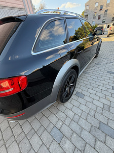 Audi A4 Allroad Quatro 3.0, 176 kW (15 foto / 15)