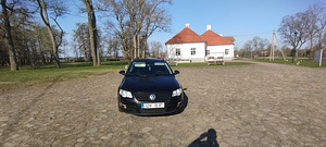 Фольксваген пассат (3 фото из 5)