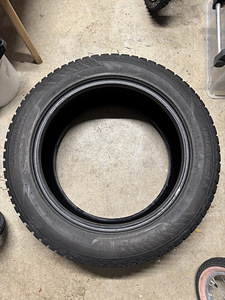 Ламелевые шины Hankook Winter i*cept X (2 фото из 4)