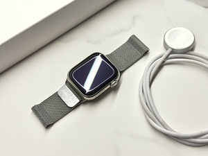 Apple Watch Series 7 41mm GPS + CEL Silver Stainless Steel C (3 foto / 3)