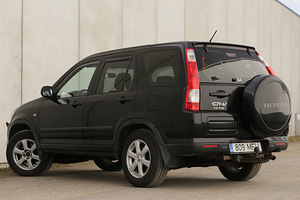 Honda CR-V 2.2 i-CTDi 2006 (3 foto / 4)
