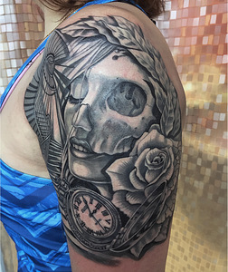 Tattoo Piercing Salong - татуировки и пирсинг (5 фото из 10)