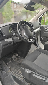 Peugeot Traveller 2017 (3 foto / 9)