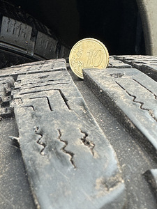 Talverehvid Goodyear Ultragrip 225/55 R17 (3 foto / 4)