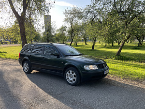 Volkswagen Passat (1 foto / 8)