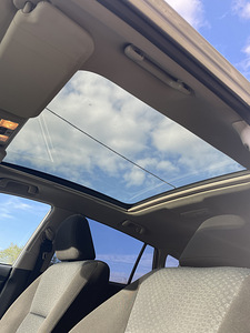 Toyota Verso (7 foto / 11)